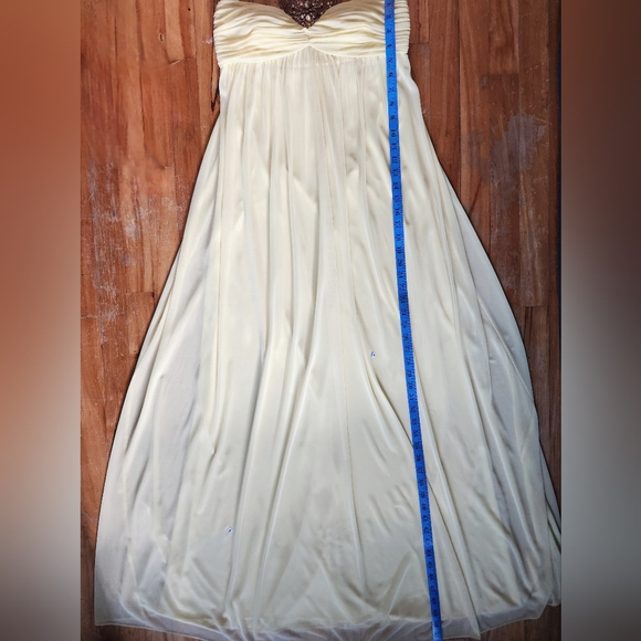 No Brand/No Tags Pale Yellow Chiffon Halter Neck Empire Waist Gown Jewel detail - Picture 8 of 16